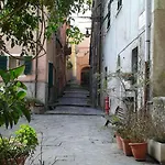 Il Nido Delle Taccole * Fezzano (Liguria)