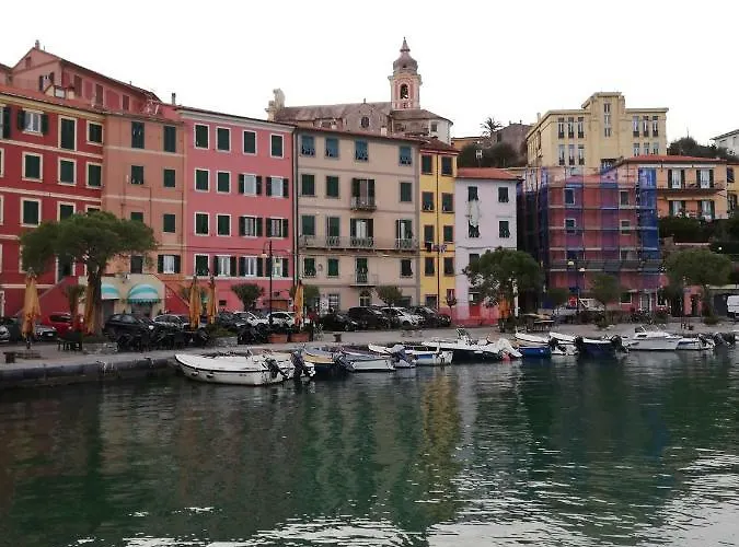 Il Nido Delle Taccole * Fezzano (Liguria)
